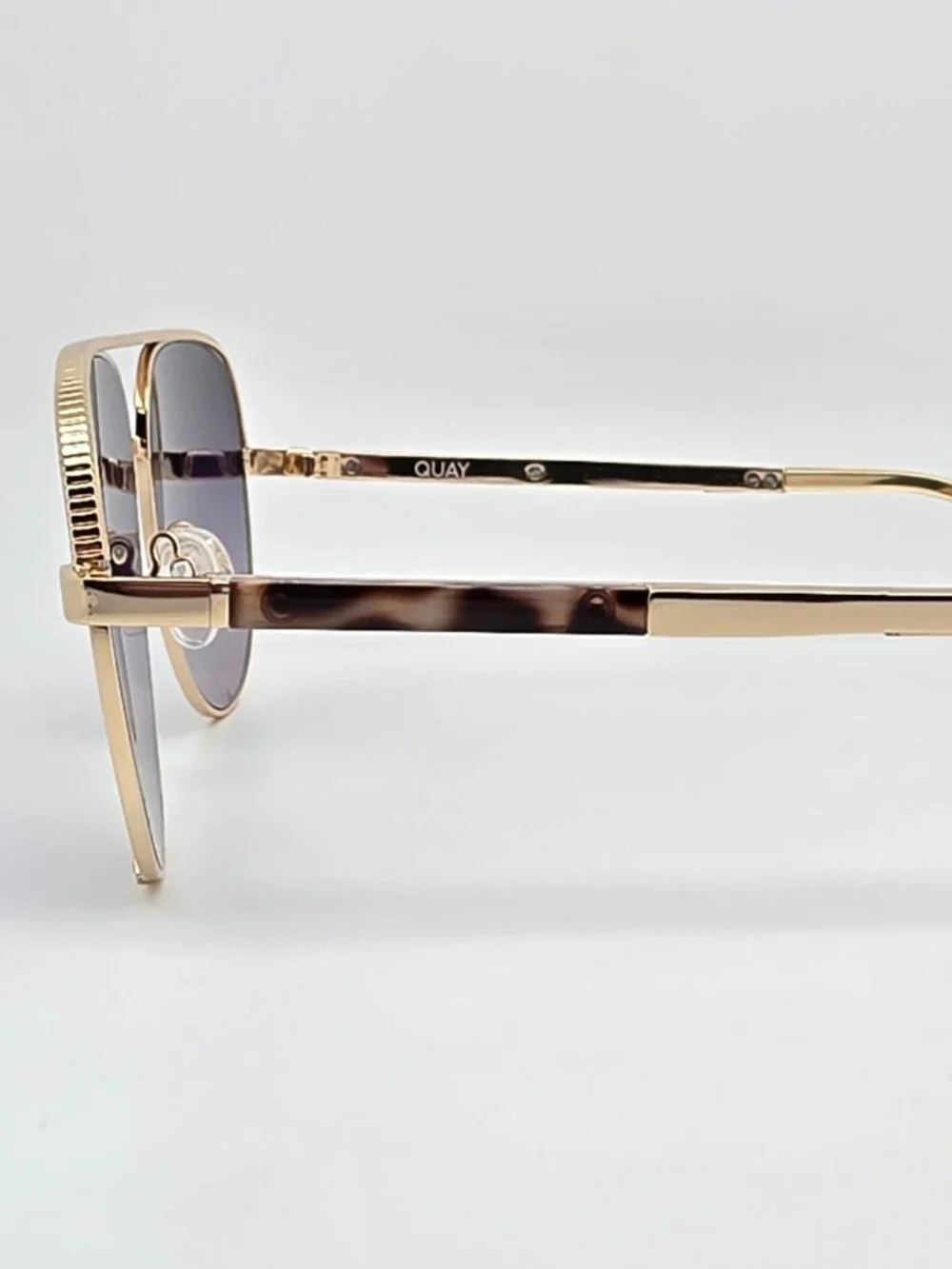 Quay Australia High Key Luxe Gold Frame Polarized Purple Lens Aviator Sunglasses